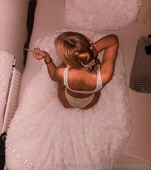 deinekleineblondine Nude Leaked Photo #56