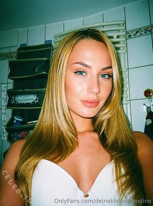deinekleineblondine Nude Leaked Photo #81