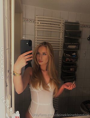 deinekleineblondine Nude Leaked Photo #110