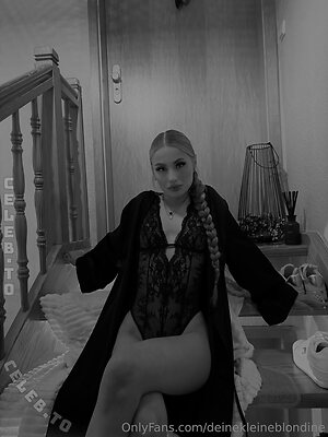 deinekleineblondine Nude Leaked Photo #124