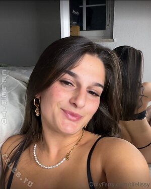 dielissy Nude Leaked Photo #32