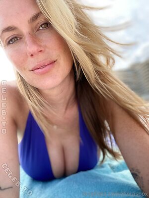 Diora Baird Nude Leaked Photo #115
