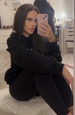 doloryva Nude Leaked Photo #43