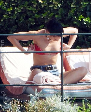 Dua Lipa Nude Leaked Photo #266
