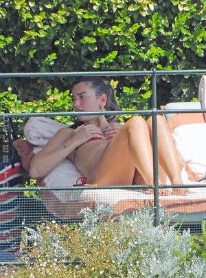 Dua Lipa Nude Leaked Photo #301