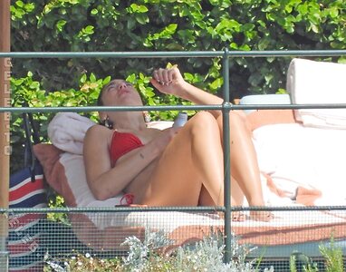 Dua Lipa Nude Leaked Photo #304