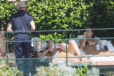 Dua Lipa Nude Leaked Photo #316