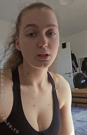 einfachnurchristiinaa Nude Leaked Photo #18