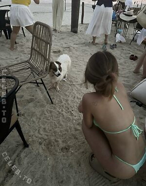 Elaine Gu Nude Leaked Photo #11