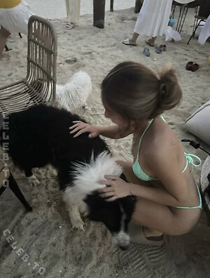 Elaine Gu Nude Leaked Photo #12