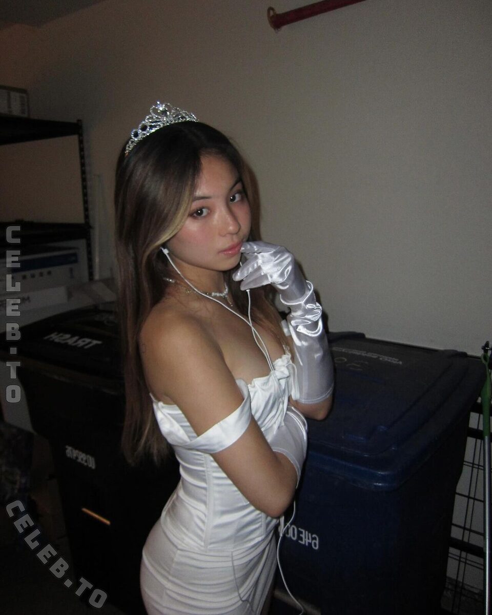 Elaine Gu Nude Leaked Photos