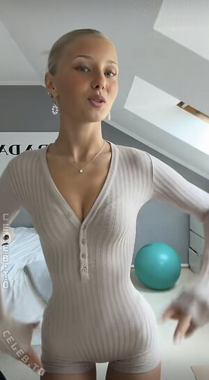 Elena Zoe Nude Leaked Photo #233