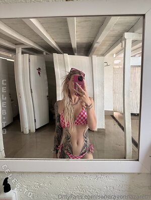 Elena_tight avatar