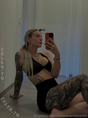 Elena_tight