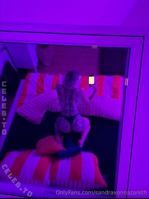 Elena_tight