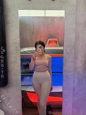 Ella petite Nude Leaked Photo #31