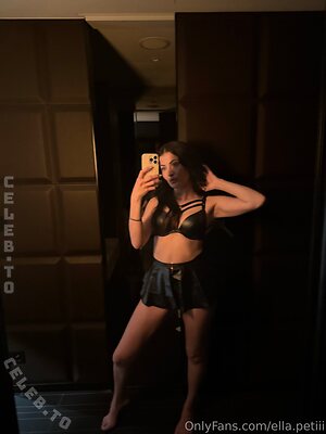 Ella petite Nude Leaked Photo #64