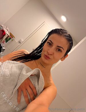 Ella petite Nude Leaked Photo #110