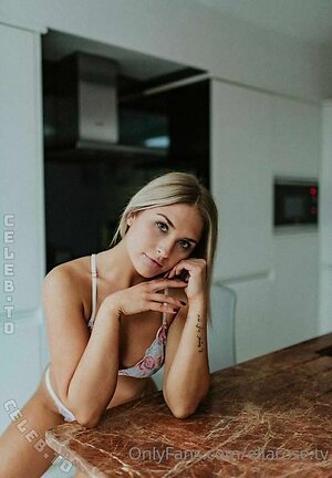 Ellarose.tv Nude Leaked Photo #89