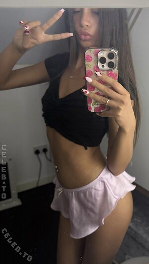 Ellequin Nude Leaked Photo #53