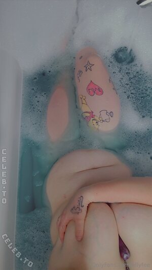 Ellyfee Nude Leaked Photo #11