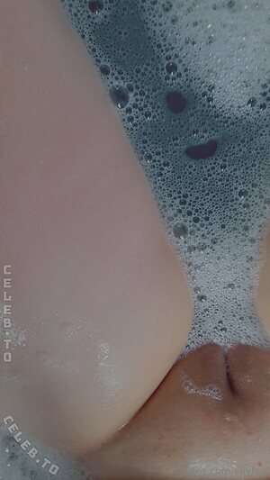 Ellyfee Nude Leaked Photo #15