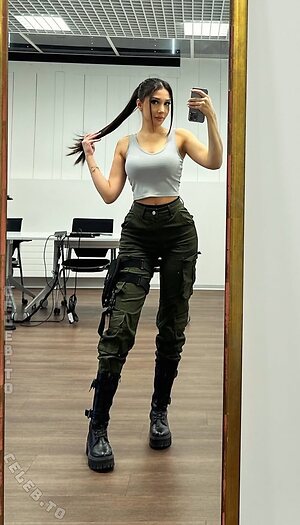 elquaria Nude Leaked Photo #24
