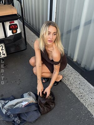 Ema Louise Nude Leaked Photo #27