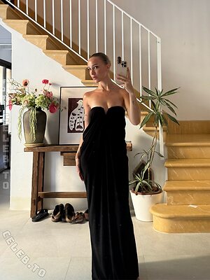 Ema Louise Nude Leaked Photo #84