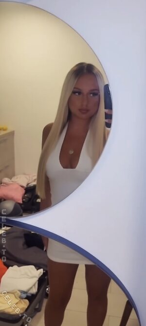 ema.mic Nude Leaked Photo #10