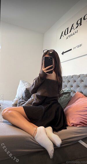 emiliaaa.rose Nude Leaked Photo #38