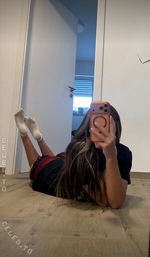 emiliaaa.rose Nude Leaked Photo #52