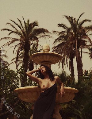 Emilie Payet Nude Leaked Photo #90
