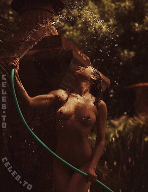 Emilie Payet Nude Leaked Photo #123