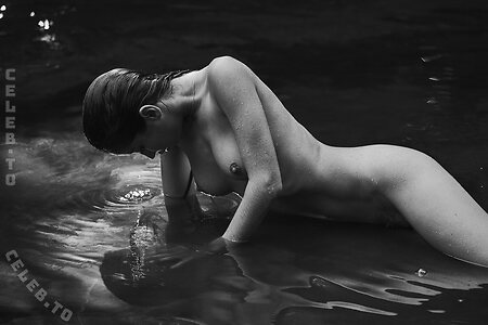 Emilie Payet Nude Leaked Photo #240
