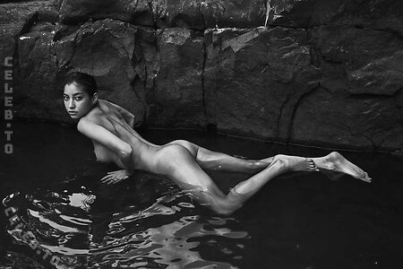 Emilie Payet Nude Leaked Photo #248