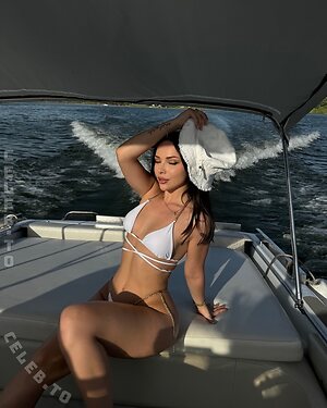Emiliia.ar Nude Leaked Photo #94