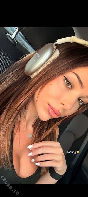 Emiliia.ar Nude Leaked Photo #110