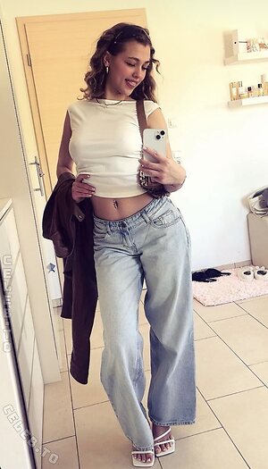 Emily Maurer Nude Leaked Photo #91