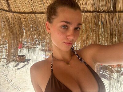 Emily Maurer Nude Leaked Photo #100