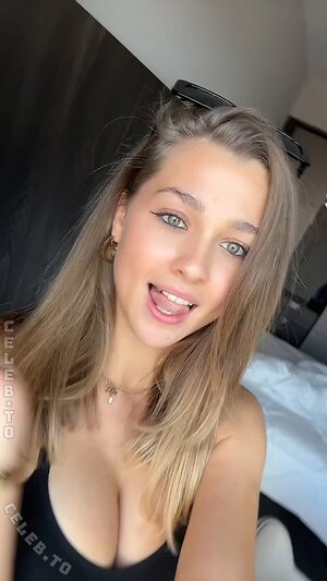 Emily Maurer Nude Leaked Photo #110