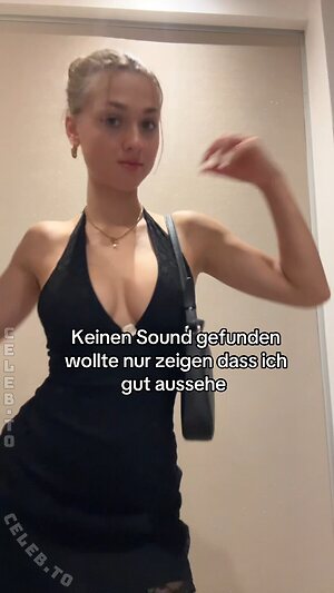 Emily Maurer Nude Leaked Photo #113