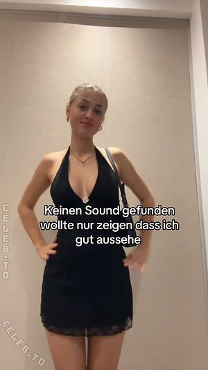 Emily Maurer Nude Leaked Photo #114