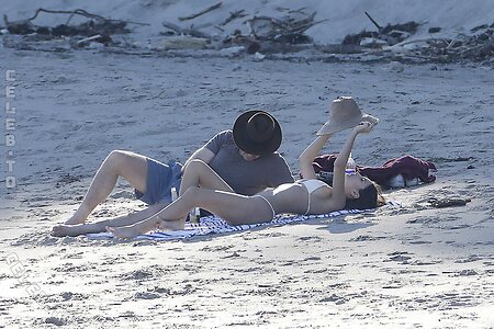 Emily Ratajkowski Nude Leaked Photo #228