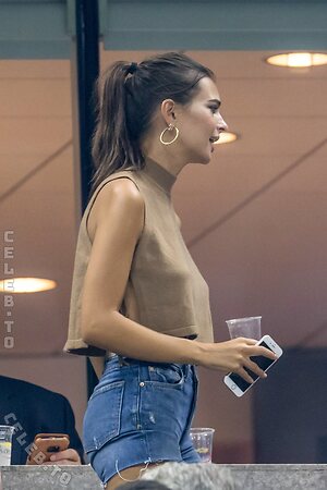 Emily Ratajkowski Nude Leaked Photo #306