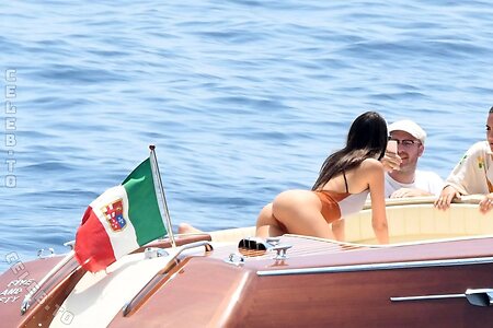 Emily Ratajkowski Nude Leaked Photo #438