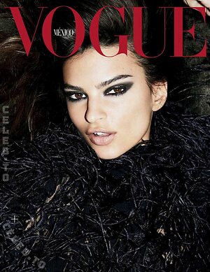 Emily Ratajkowski Nude Leaked Photo #756