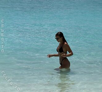 emilykhll Nude Leaked Photo #10