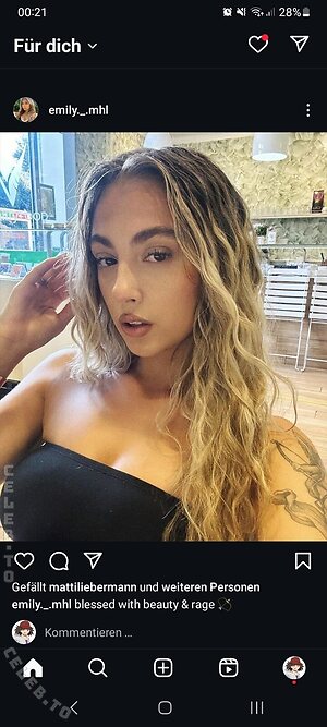 Emily._.mhl Nude Leaked Photo #28