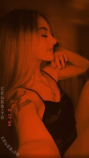 Emily._.mhl Nude Leaked Photo #83